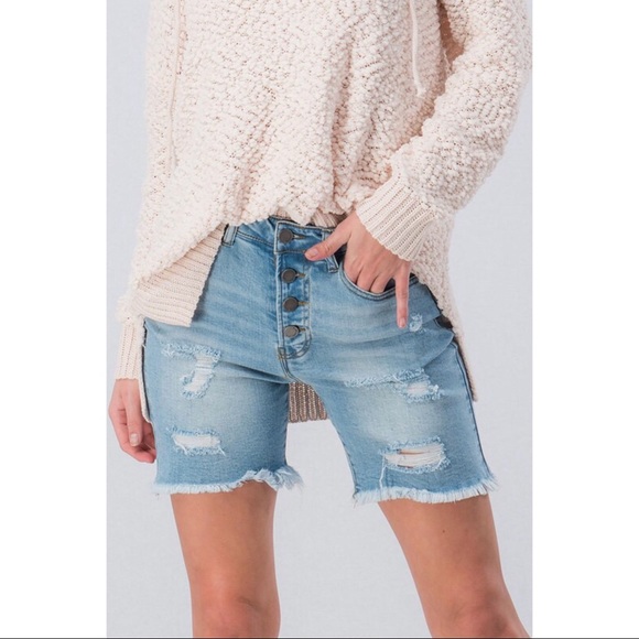 🌺🆕5⭐️Distressed Button Down Denim Shorts - Picture 7 of 7